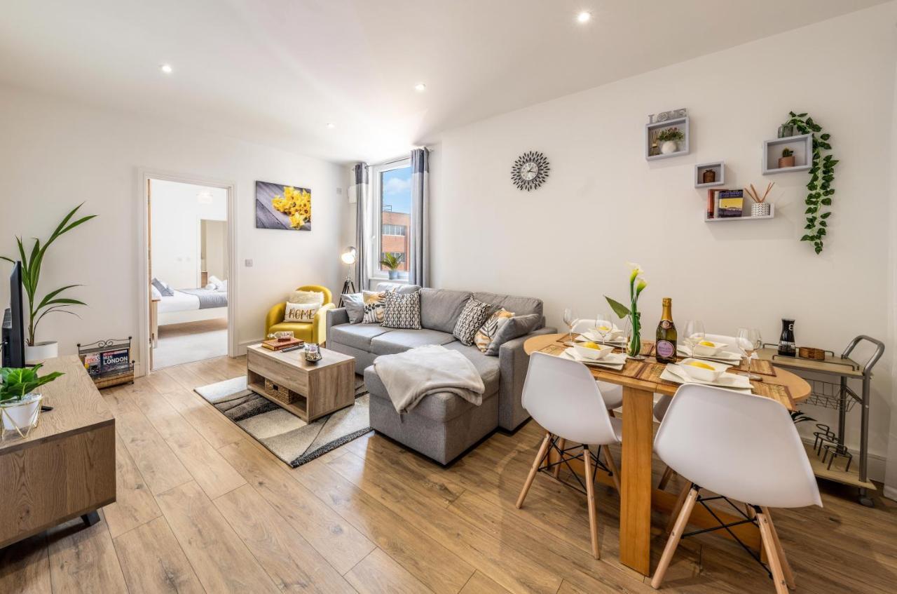 Mission Wave - Venture Apartment Staines-upon-Thames Ngoại thất bức ảnh