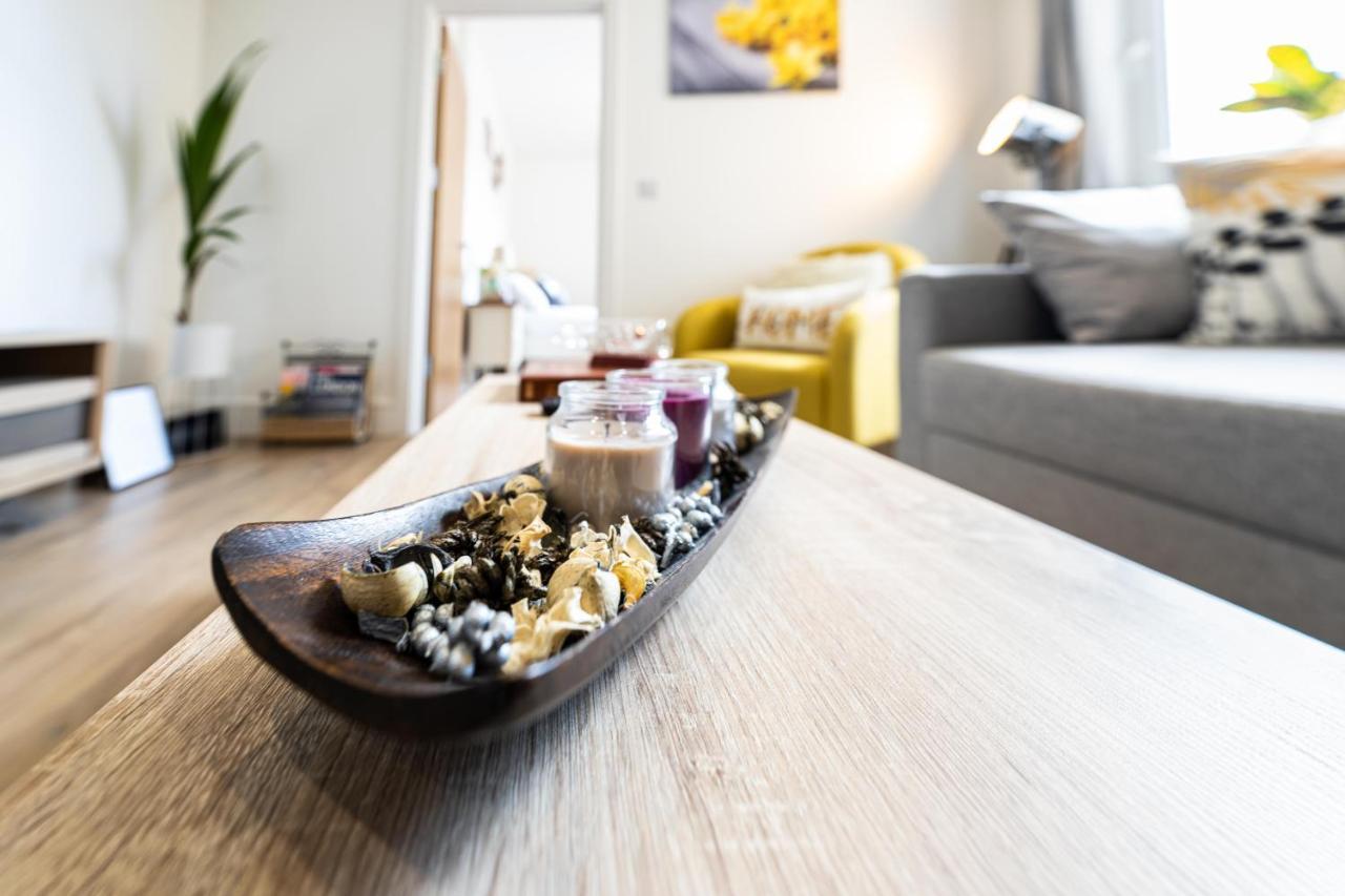 Mission Wave - Venture Apartment Staines-upon-Thames Ngoại thất bức ảnh