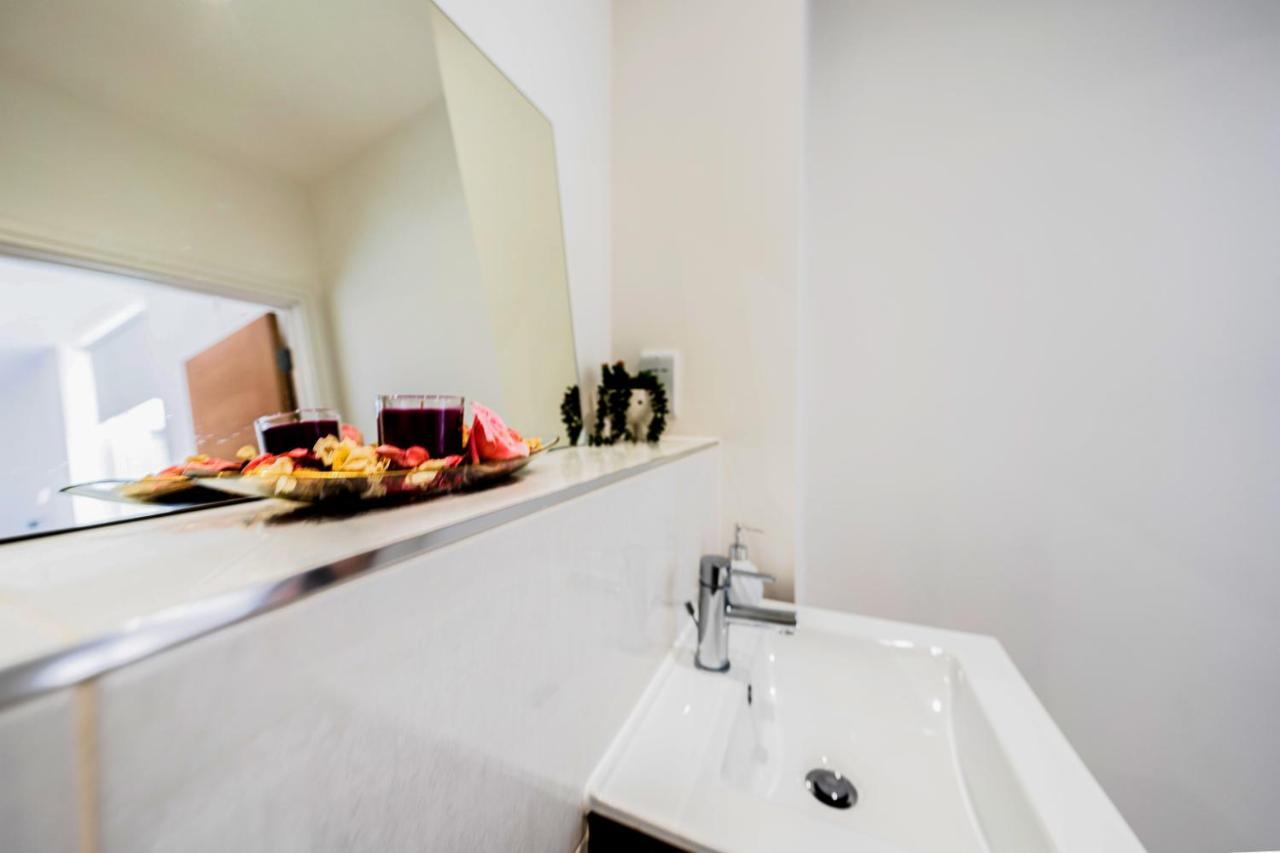 Mission Wave - Venture Apartment Staines-upon-Thames Ngoại thất bức ảnh