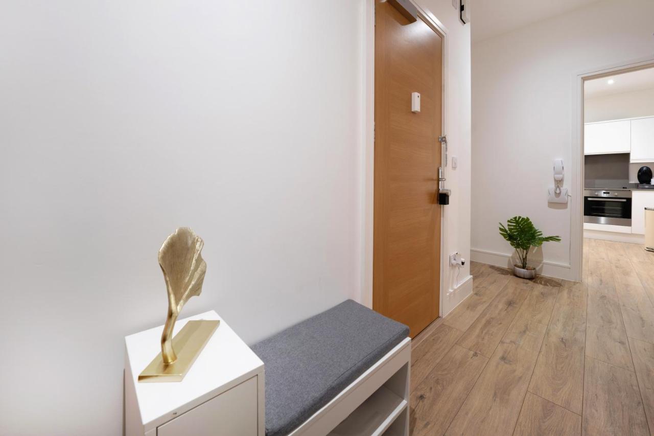 Mission Wave - Venture Apartment Staines-upon-Thames Ngoại thất bức ảnh