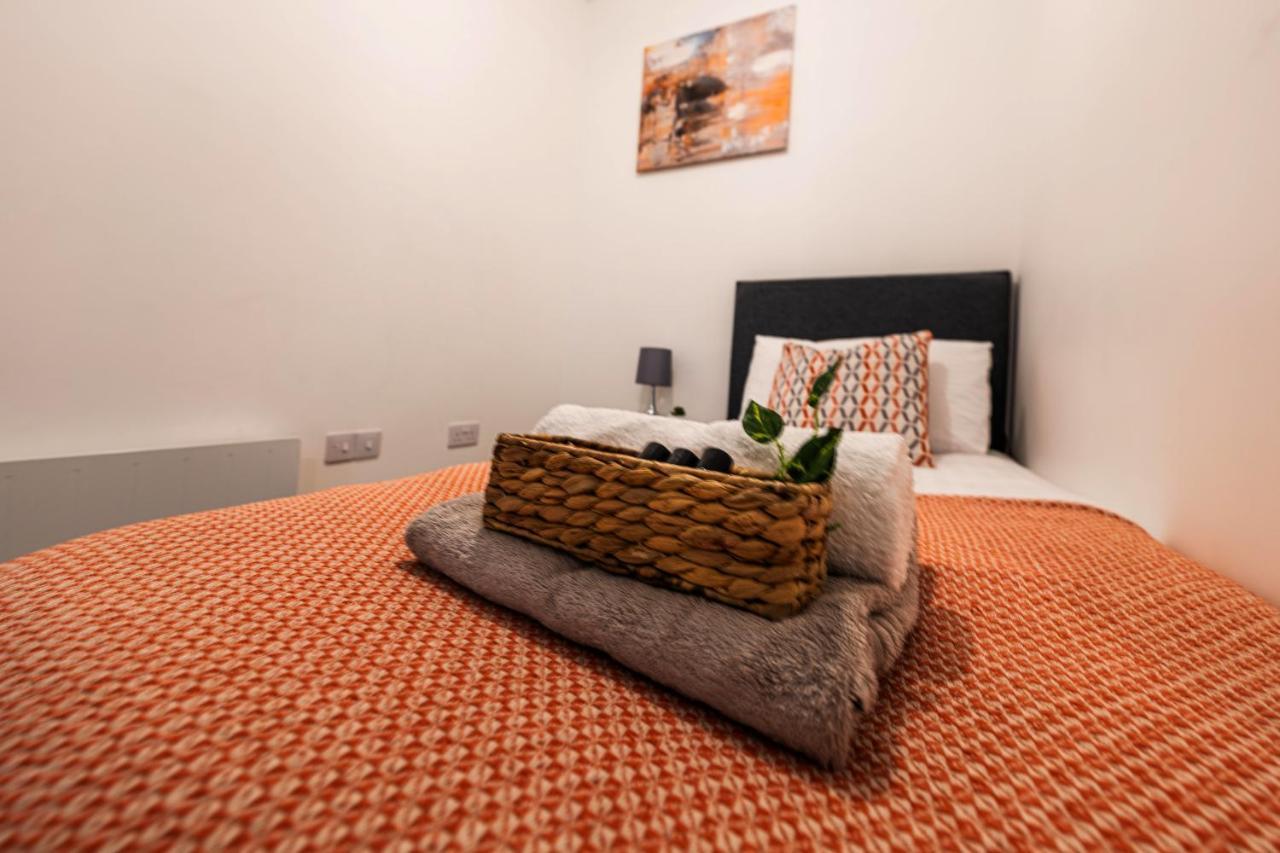 Mission Wave - Venture Apartment Staines-upon-Thames Ngoại thất bức ảnh