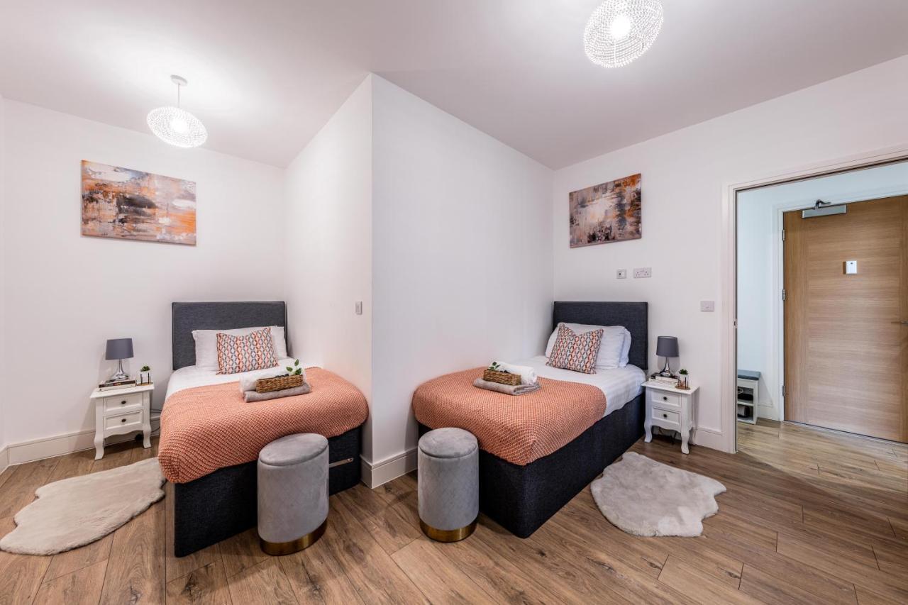 Mission Wave - Venture Apartment Staines-upon-Thames Ngoại thất bức ảnh