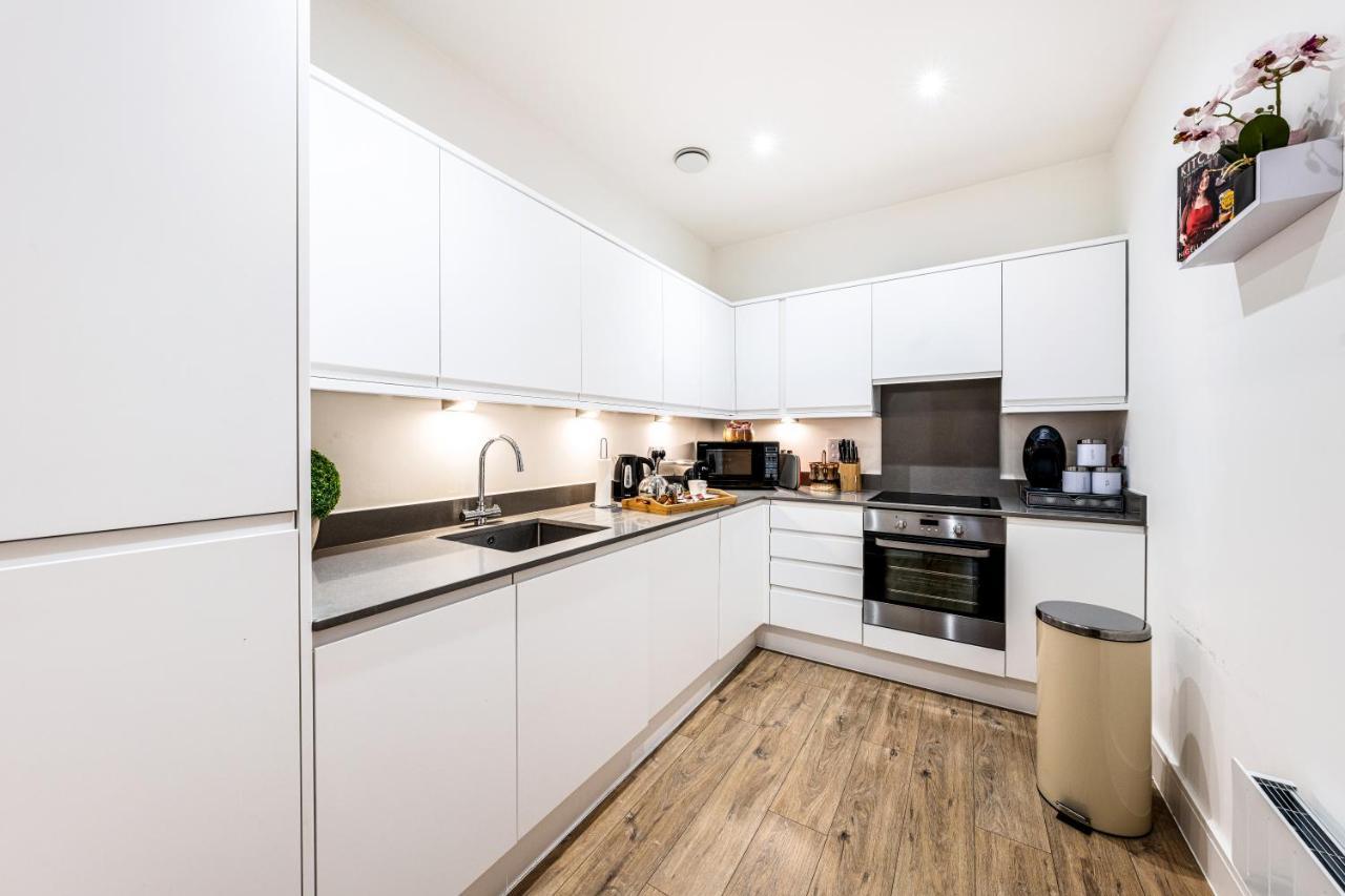 Mission Wave - Venture Apartment Staines-upon-Thames Ngoại thất bức ảnh