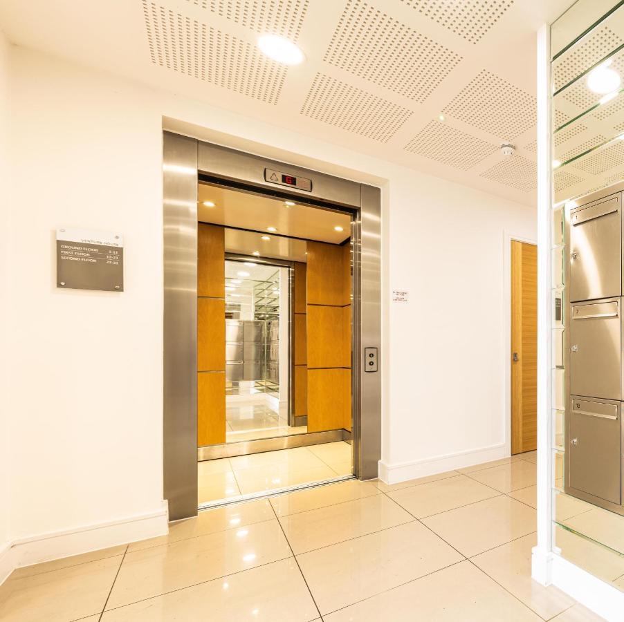 Mission Wave - Venture Apartment Staines-upon-Thames Ngoại thất bức ảnh
